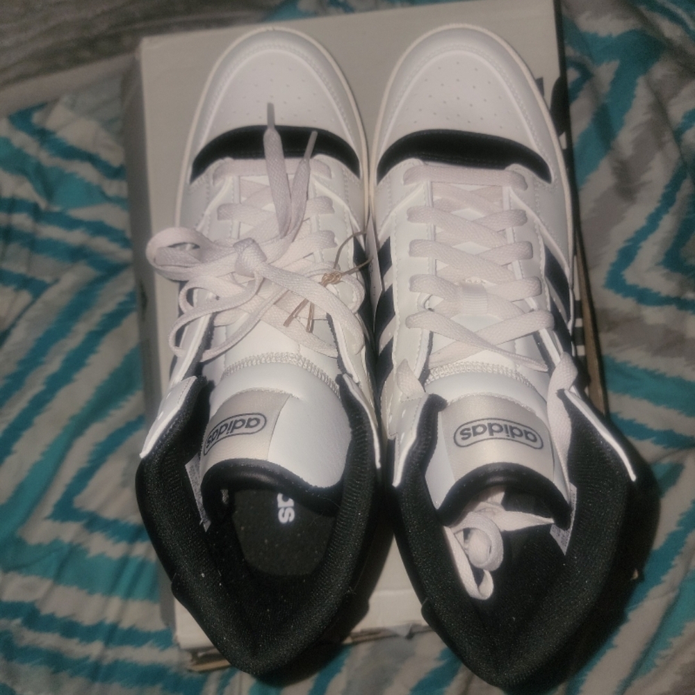 Adidas break start MID W 9.5 BNWT black and white W/box